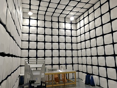 707162380659230.jpg 電波暗室.jpg